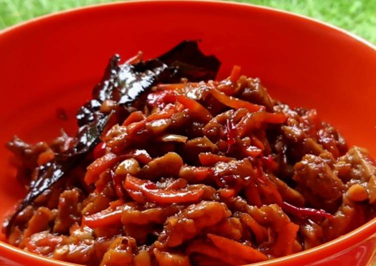 Bagaimana Menyiapkan Kering tempe&wortel yang Menggugah Selera