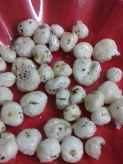 मीठा मखाना (Meetha makhana recipe in hindi) रेसिपी मुख्य फोटो