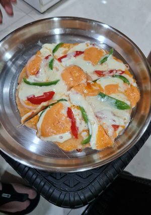 पिज़्ज़ा (pizza recepie in hindi) रेसिपी मुख्य फोटो