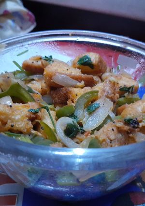 A picture of Bread poha.