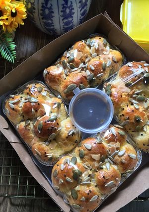 Foto resep 🌸🍞Roti Sarang Lebah & Saus Butterscoth 🌸