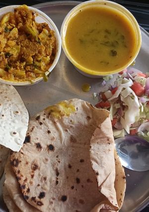 दाल फ्राई (dal fry recipe in Hindi) रेसिपी मुख्य फोटो