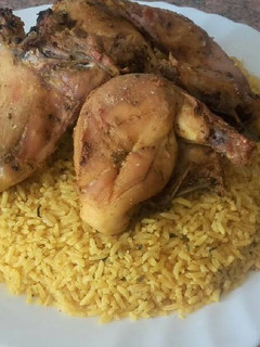 Una foto de Cómo hacer pollo con arroz | Comida de Marruecos