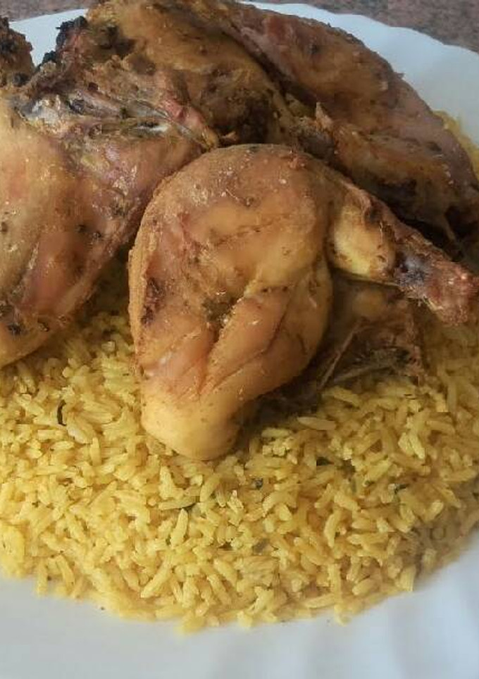 Una foto de Cómo hacer pollo con arroz | Comida de Marruecos