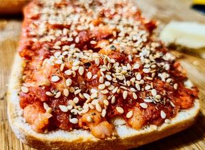 Una foto de CHAPATA Relleno de Chorizo Español y Mozzarella🧀...!
