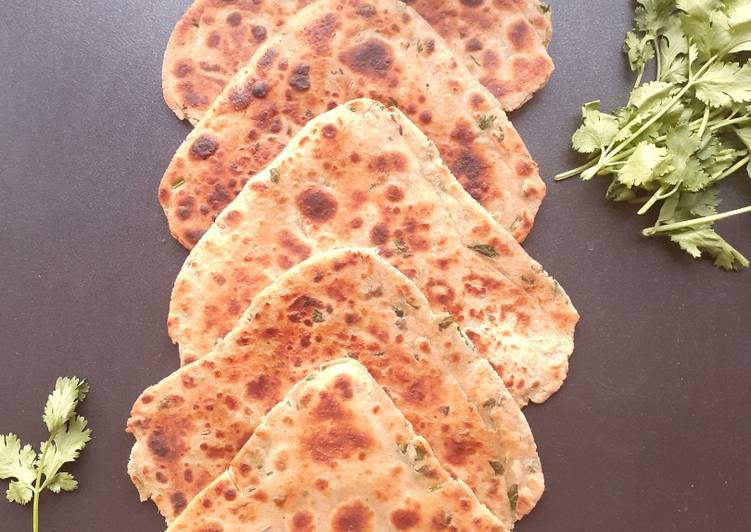 Steps to Make Award-winning Jowar Coriander Paratha