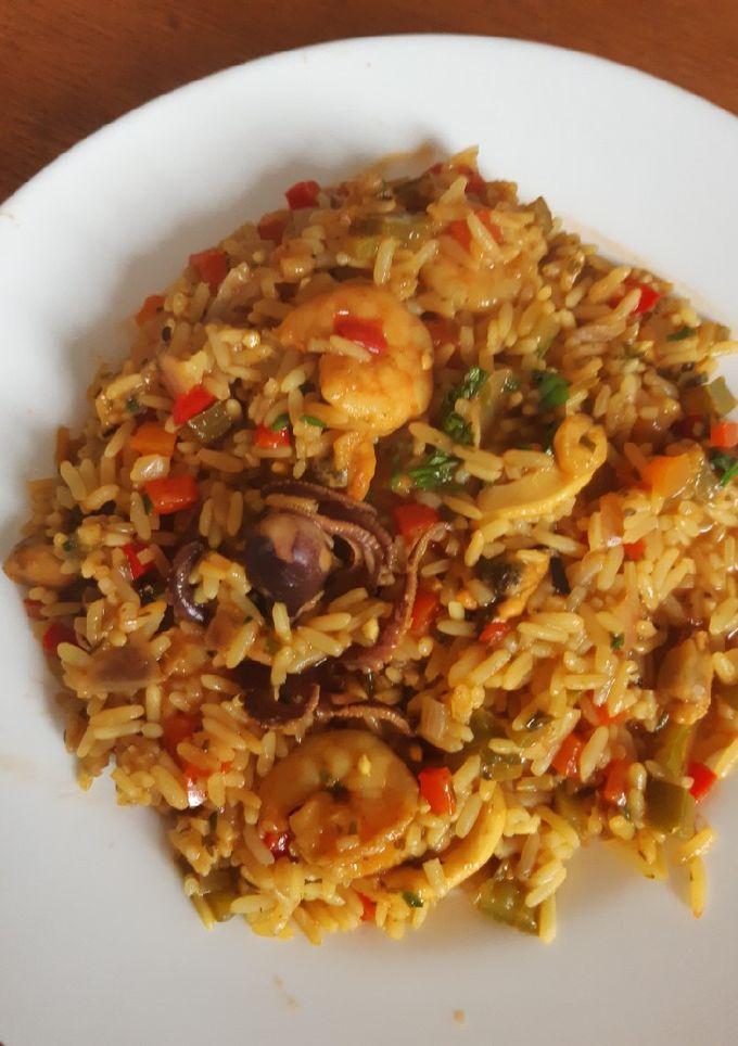 Una foto de Paella a mi manera, con variantes a las anteriores 🇺🇾