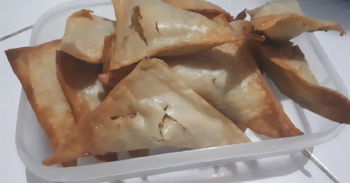 Goreng Pangsit isi campur sayur (menu buka puasa)