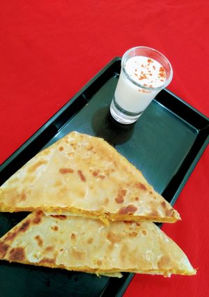 A picture of Stuffed Paratha.