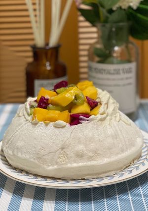 輕盈雪白「帕芙洛娃蛋糕」 的食譜成品照片