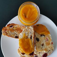 A picture of Mango Jam.