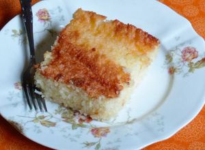 Foto de BOLO DE 5 MINUTOS! BOLO QUEIJADINHA| SUPER MOLHADINHO| FEITO NO