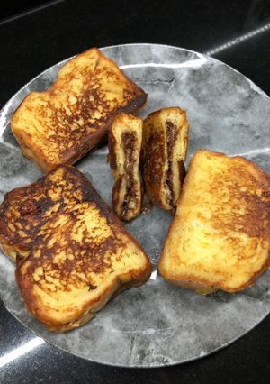 A picture of Nutella-Stuffed French Toast Brioche.