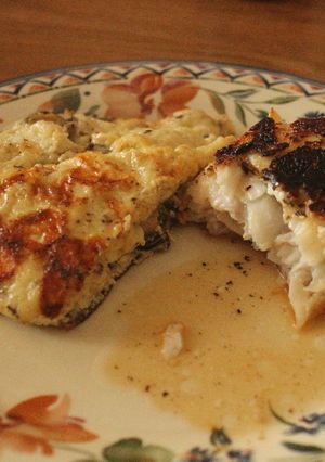 Una foto de Omelett salpicado con mar y bacalao frito en bolainas