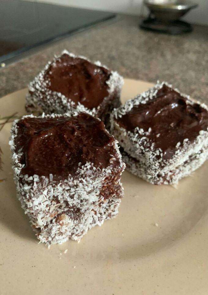 Una foto de Pastelitos de coco