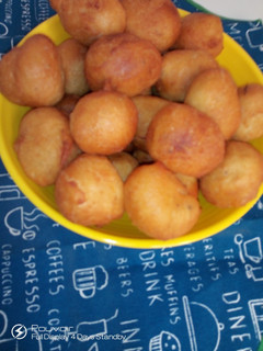 A picture of Coconut semo puff puff.