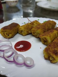 পনির স্প্রিং রোল (paneer spring roll recipe in Bengali) রেসিপির প্রধান ছবি