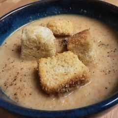A picture of Roasted Cauliflower Soup.