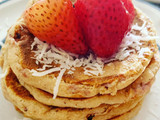 Hot cakes de avena con fresa