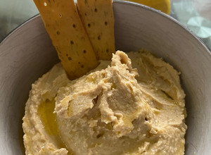 A picture of Basic Hummus.