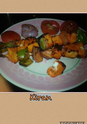 A picture of Paneer tikka on tawa.