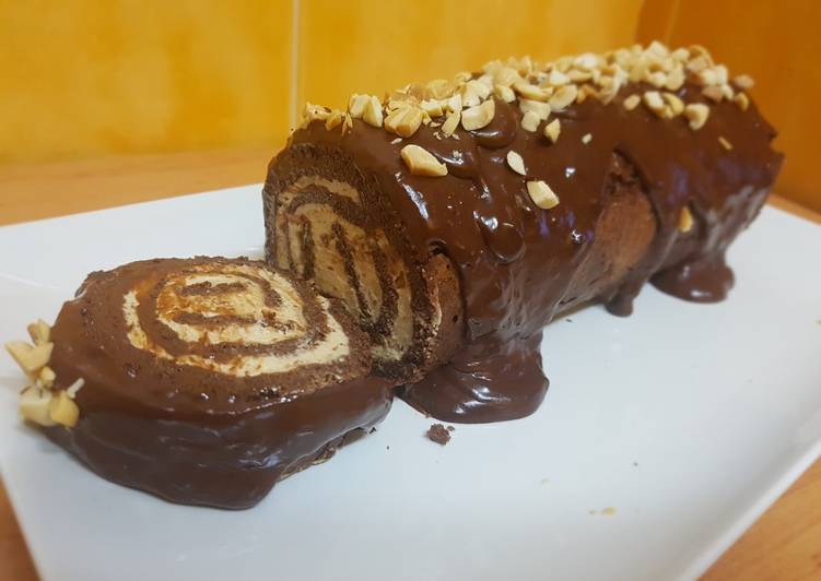 Brazo gitano de chocolate y crema de cacahuete