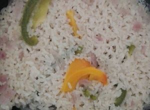 Una foto de ARROZ BLANCO Con Pimientones