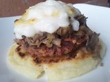 Arepa🍘 de queso🧀 con hamburguesa de lentejas y salteado de acelgas🌿