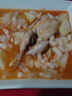 Una foto de Codornices con habichuelas