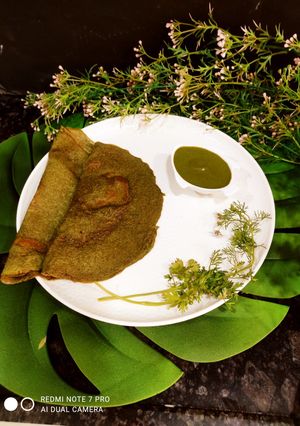 A picture of Green moong Dosa.