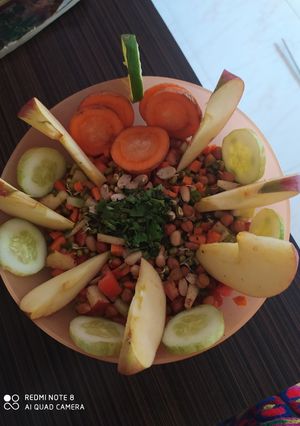 સલાડ(Salad recipe in Gujarati) રેસીપી મુખ્ય ફોટો