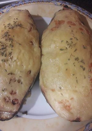 Una foto de 🍆Berejenas rellenas de salmón🍆