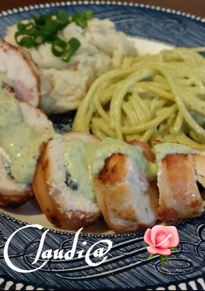 Una foto de Pechugas rellenas(Cordon bleu)🌹