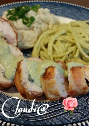 Una foto de Pechugas rellenas(Cordon bleu)🌹