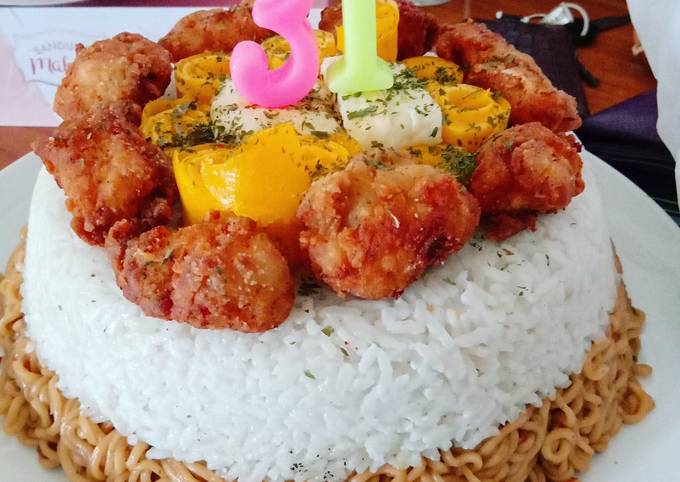 Tumpeng nasi lemak buat ultah suami