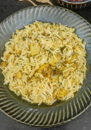 A picture of Potato Bhujiya Rice/ Aloo Bhujiya Pulao/ Instant RiceAloo Recipe For Evening Time (For Small Cravi).