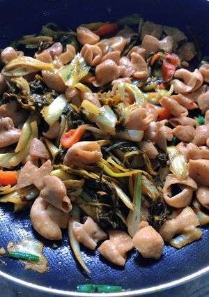Hình của món Lòng già xào dưa (hết mùi, ngon).