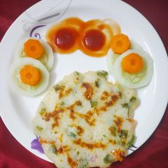A picture of Vegetables crispy Semolina pancakes.