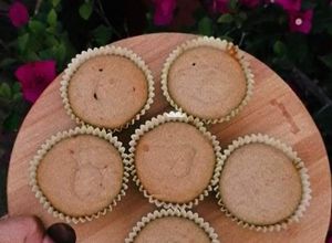 Una foto de Muffins bebés de plátano con nueces 🍌🌰