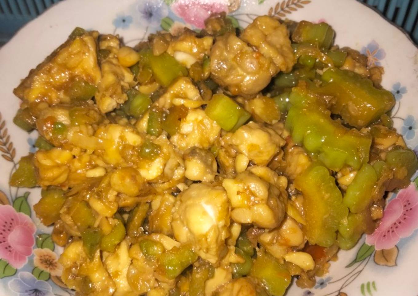 Tumis tempe pare anti pahit