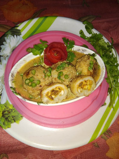 A picture of Bread kofta korma.