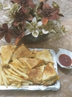 A picture of Chicken & veg mayonnaise cheese sandwich.