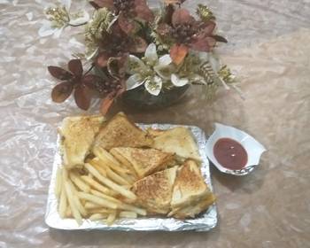 Popular Cuisine Chicken  veg mayonnaise cheese sandwich Delicious