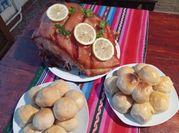 Una foto de pata de cerdo horno