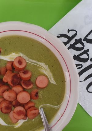 Mentás lime-os zöldborsókrémleves #golden2 recept fotója