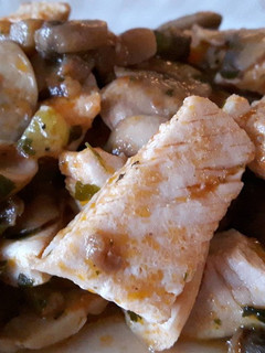 Una foto de Champiñones con pechuga de pavo