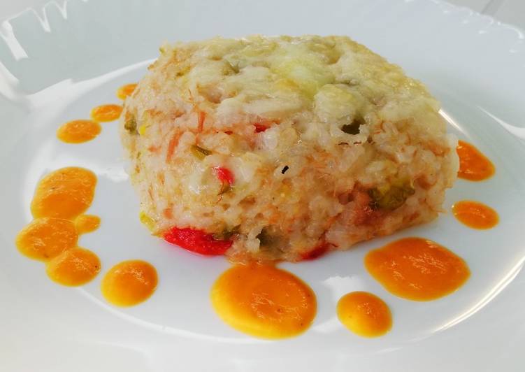 Pastel de arroz al horno con crema de pimientos del piquillo