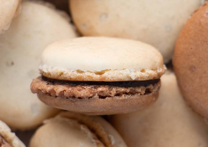 French Macarons with Chocolate Ganache