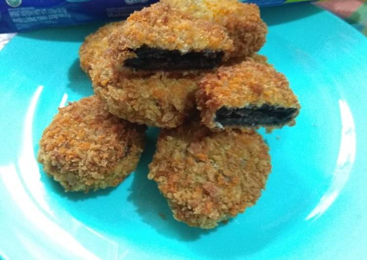 Bagaimana Menyiapkan Oreo goreng yang Sempurna
