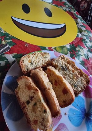 Una foto de Budín de fruta abrillantada! Sencillo